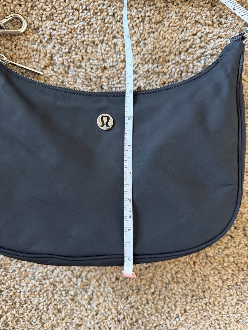 LULULEMON City Essentials Small Shoulder Bag 3L in Black - Picture 9 of 12